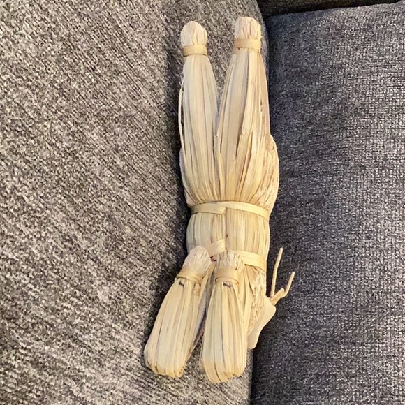 Corn husk & wooden Deer. - Picture 5 of 7